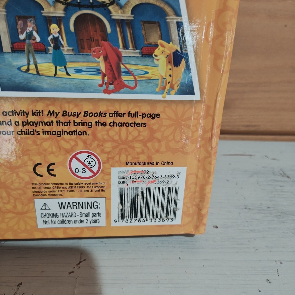 Disney 2017 Elena of Avalor My Busy Book With Playmats and Figures Very Rare HTF - Picture 3 of 10